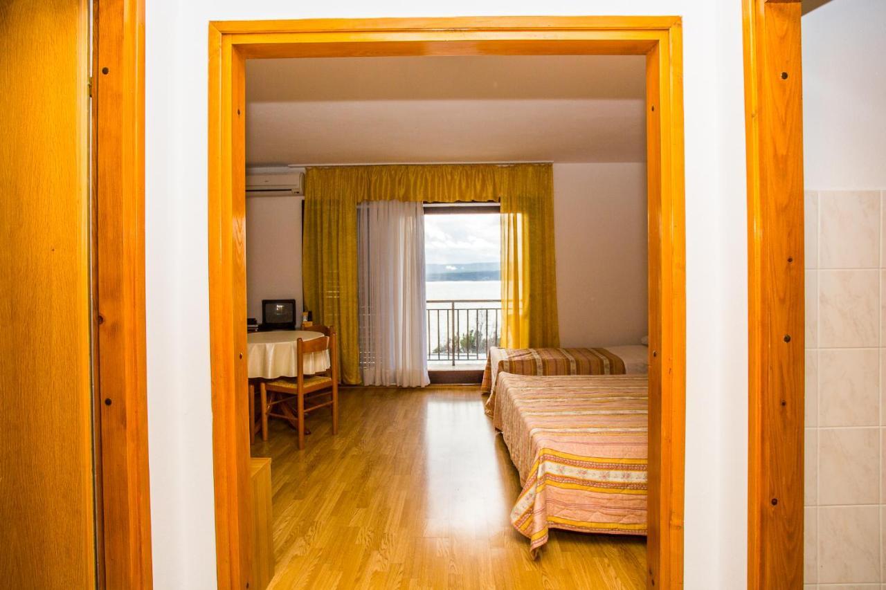 Apartmani Pava Omiš Exteriör bild