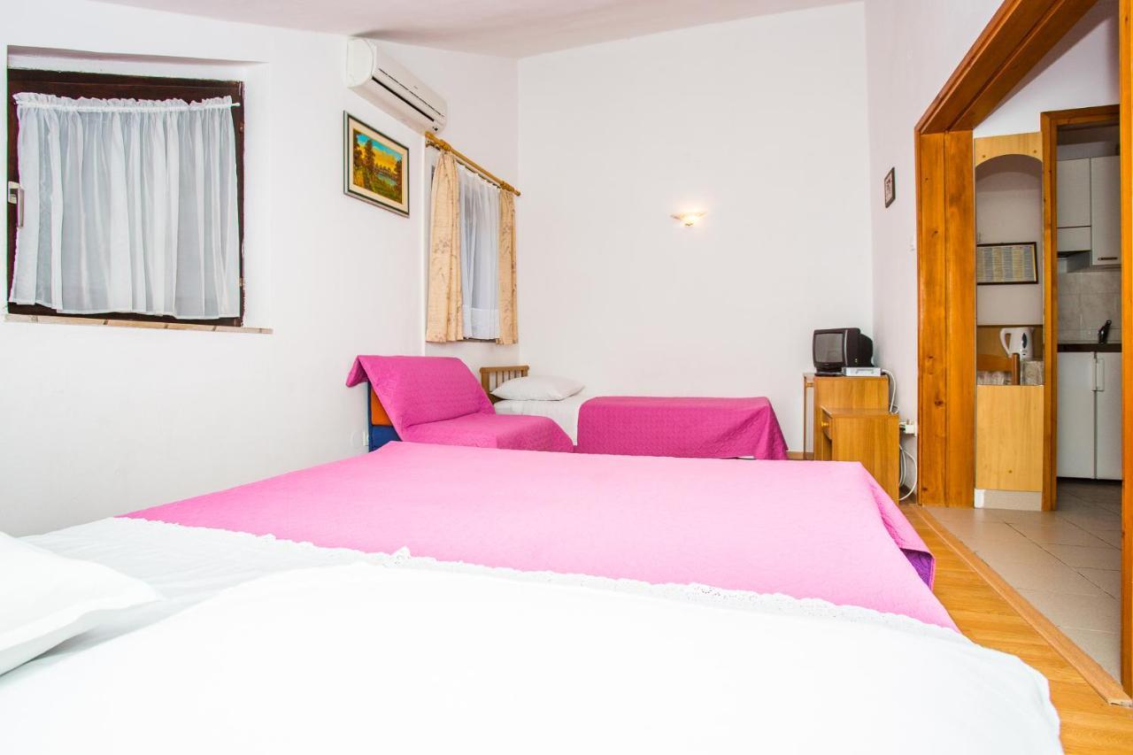 Apartmani Pava Omiš Exteriör bild