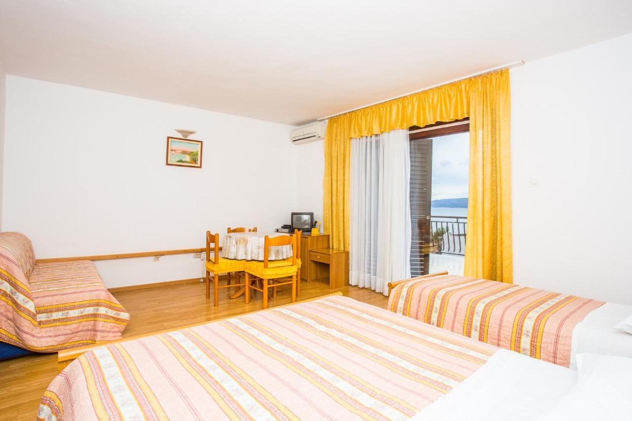 Apartmani Pava Omiš Exteriör bild