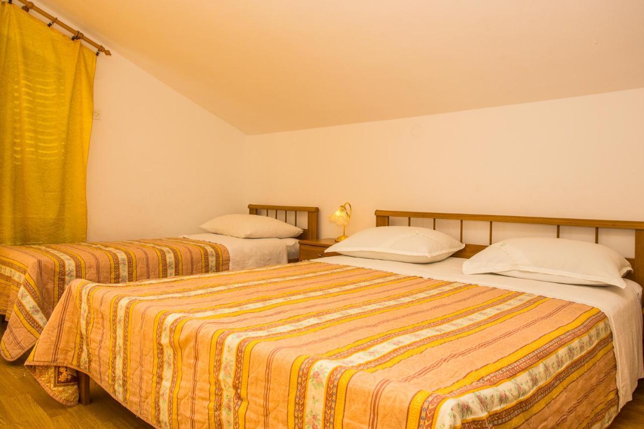 Apartmani Pava Omiš Exteriör bild