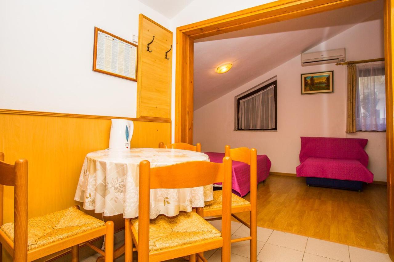 Apartmani Pava Omiš Exteriör bild